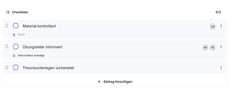Checkliste einer Übung in Grannus: drei Einträge, zugewiesene Personen als Namenschips rechts, darunter je eine Notizzeile